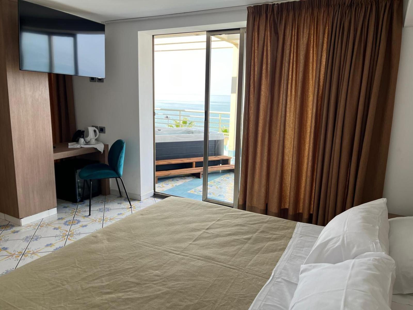 Hotel Ancora ปอนเตกัญญาโน ภายนอก รูปภาพ