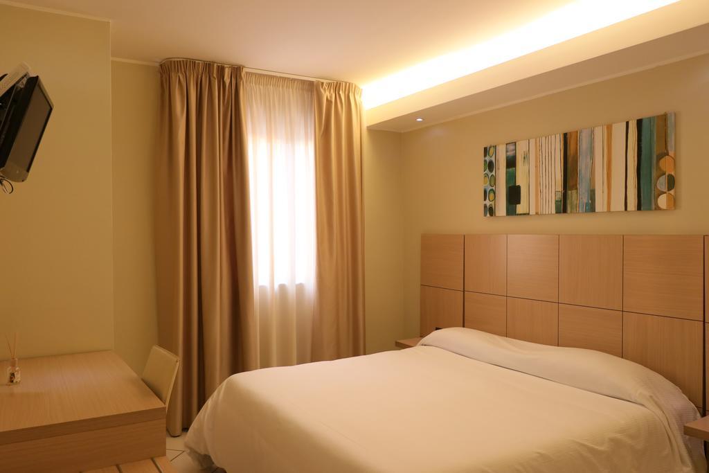 Hotel Ancora ปอนเตกัญญาโน ภายนอก รูปภาพ