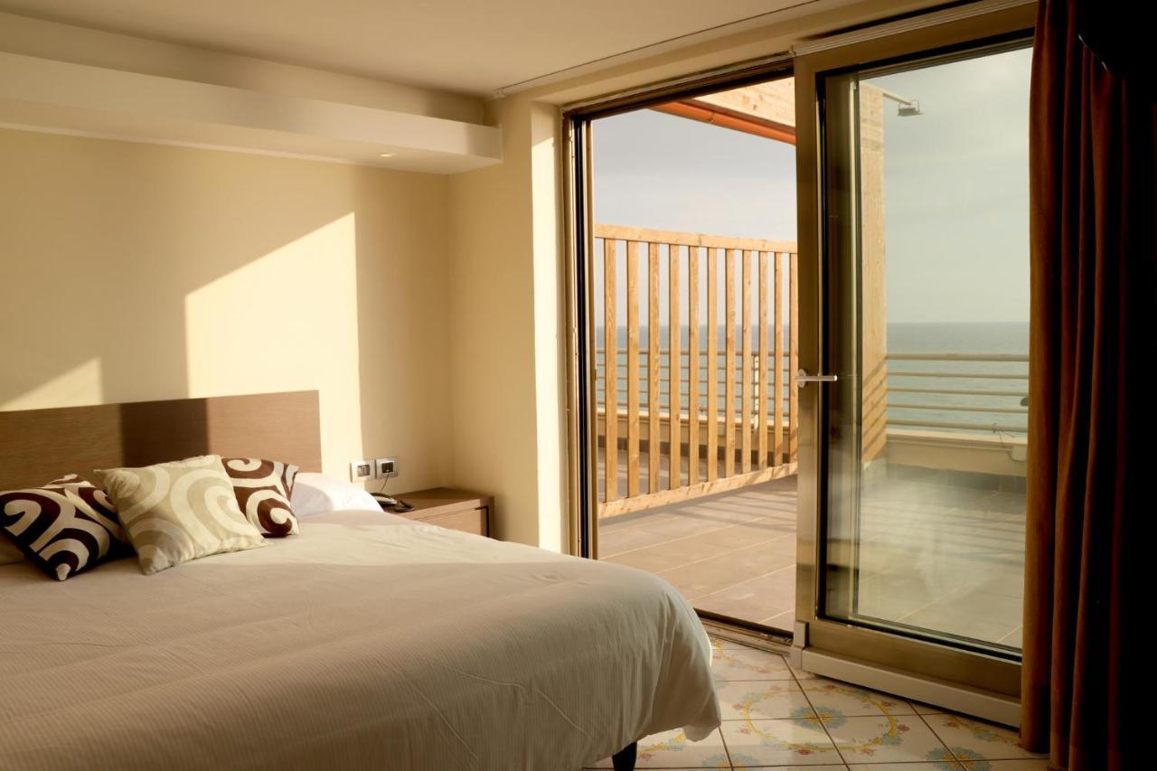 Hotel Ancora ปอนเตกัญญาโน ภายนอก รูปภาพ